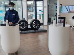 -宁波宝信宝马4S店(江北日湖店)