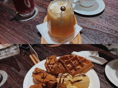 -滚猫咖啡·猫咖·猫友好撸猫(未来城店)