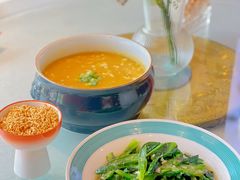 -阿瓦山寨·湘菜现炒·剁椒鱼头王(咸阳总店)