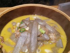 五花肉炖鲜芋-寻钵记民菜馆·正宗常德钵子菜(滨湖路店)