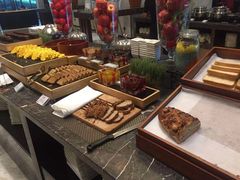 -上海虹桥西郊假日酒店