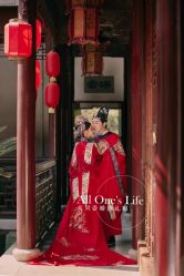 -衣贝姿婚纱礼服馆