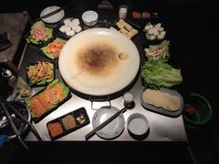 -冰冰龙虾·江湖菜·花园江景餐厅