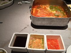 -左庭右院鲜牛肉火锅黑金店(陆家嘴中心店)