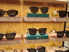 -MUJOSH木九十眼镜(月星环球港B1店)