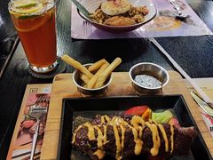 -伯顿西餐厅(厚街香榭丽店)