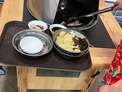 -炮爷东北铁锅炖(棠安路店)