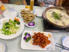 -六和聚传统烤鸭.天津菜(和平店)