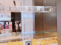 -喜茶(上海打浦桥日月光gelato lab+店)
