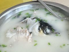 -雪湖煜辰鱼头老店(雪野湖店)