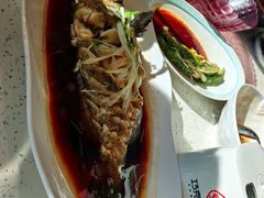 -巧克力渔家.小船海鲜胶东菜(万平口店)