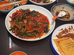 -川流不息·地道川菜·小龙虾(松东路店)