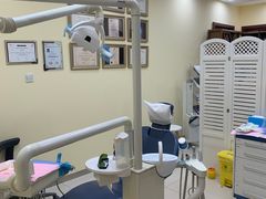 -瑞尔齿科(颐堤港诊所)