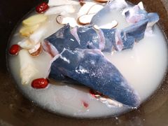 -咕嘟草帽鱼·牛奶一样的鲜鱼汤(包河万达广场创始店)