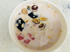 -津椰本·海南正宗椰奶清补凉(店一店)