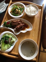 -卓玥国际月子会所(罗山路店)