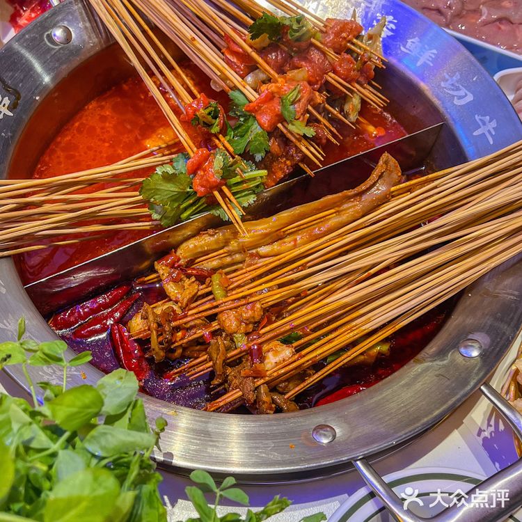 福州新开的！主打鲜切牛肉串串🍢地道成都味