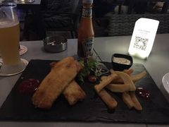 -Hooley's活利仕西餐厅(珠江新城店)