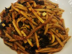 鱼香肉丝-椒香川流不息川菜馆(二七北路店)