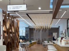 -上海宝信宝马4S店