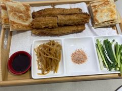 -闻道食府烙饼卷带鱼(原车耳营店原大觉寺店)