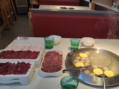 -浪里寻·臻牛养生牛肉火锅(方圆荟店)