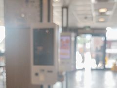 -麦当劳(国家体育场南路店)