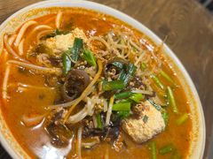 -粉八·云南米线·建水烧烤(常熟路店)
