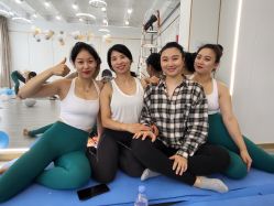 -亚太瑜伽普拉提学院