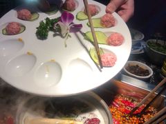 -二荆条·蜀鲜汇城市森林火锅