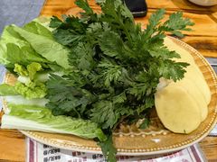 -菌之家·专业纯野生菌火锅·特色炒菌