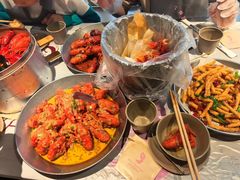 -巴厘龙虾·榜首油焖大虾(音乐学院·沿江酒馆店)