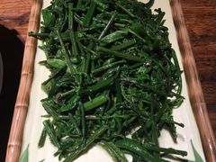 素炒蕨菜-缘生态云南菜·野生菌庭院餐厅(华侨城店)