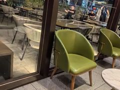 -星巴克臻选(深圳龙华红山天虹店)