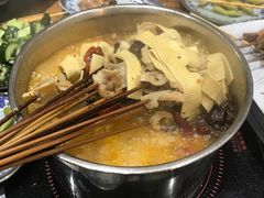 毛肚锅-正通记·哈尔滨烧烤·炭烤鸽子(七宝万科国际店)