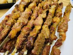 -洞庭洲·防空洞火锅·铜锅涮肉·烧烤(新百广场店)