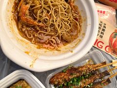-肥肥虾庄·金牌油焖大虾(东湖欢乐谷店)