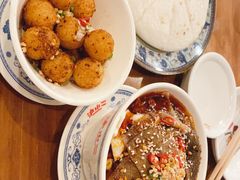 -炉小二铜锅牛蛙•川湘菜(三里屯店)