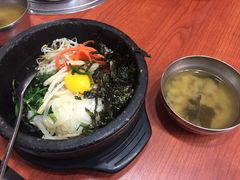 -拌来拌去石鍋拌飯(文鼎店)