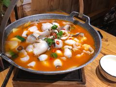 -老滇山寨•云南特色菜•地方菜•民族风情歌舞表演(金碧店)