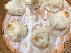 河虾仁蟹粉小笼包-绿波廊(豫园店)