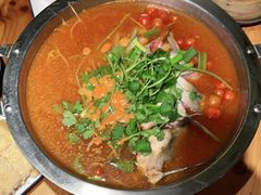 -野山舂·贵州现舂酸汤火锅(鸿通城店)