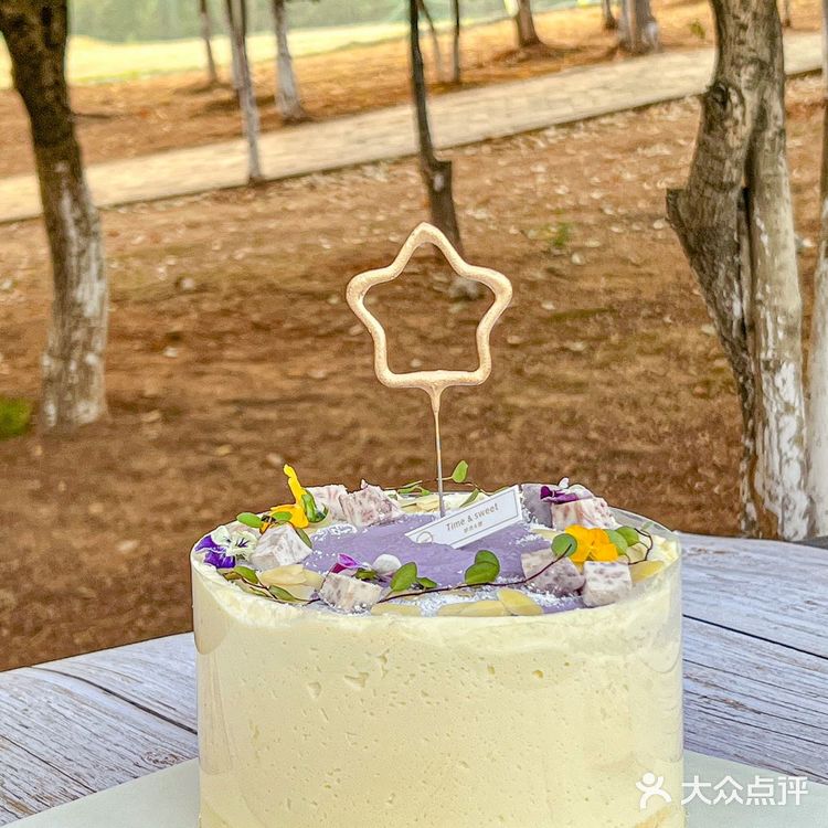 终于有好吃的芋泥蛋糕了！芋泥脑袋满意！