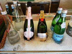 -三亚亚龙湾瑞吉酒店·宴悦Driftwood·游水海鲜·牛排·草坪·私人定制