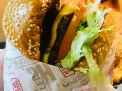 -The Habit Burger Grill 哈比特汉堡(复兴soho店)