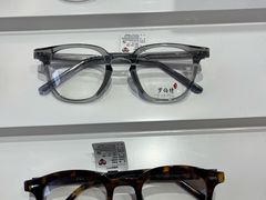 -罗伯特眼镜·蔡司官方授权(前海桂湾店)