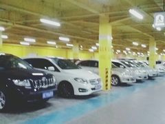 -欧尚超市苏州店停车场(金鸡湖路店)
