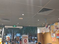 -麦当劳(十字街店)