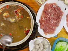 招牌新鲜鸡肉-潮陈记土鸡火锅(东厦北路店)