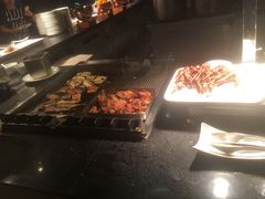 自助取餐区-OPEN開全日自助餐厅·牛肉火锅·海鲜(佛山希尔顿酒店)